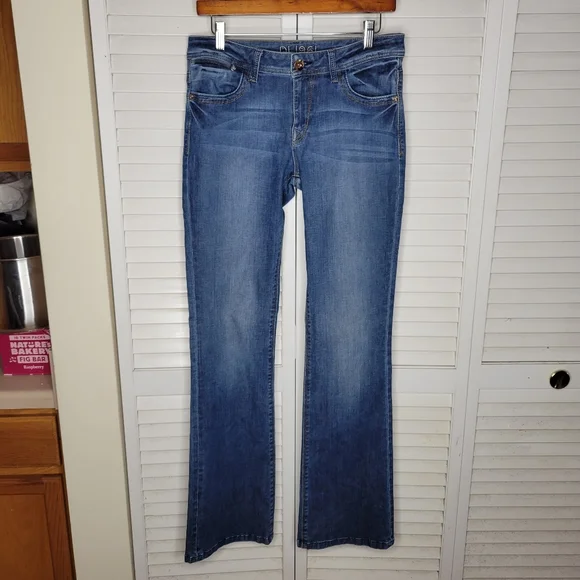 DL1961 Jennifer High Rise Bootcut Jeans in Madison Sz 30 EUC - Picture 2 of 11